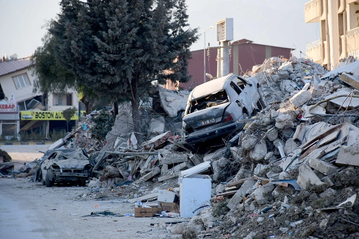 Türkiye'de deprem riskini azaltmak için yapılan çalışmalar nelerdir?