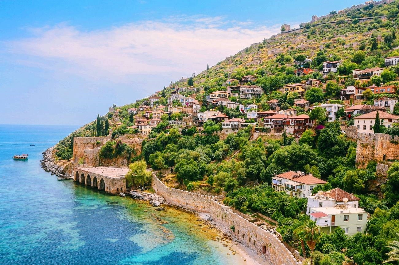 Accommodation and Travel Tips for Antalya Alanya