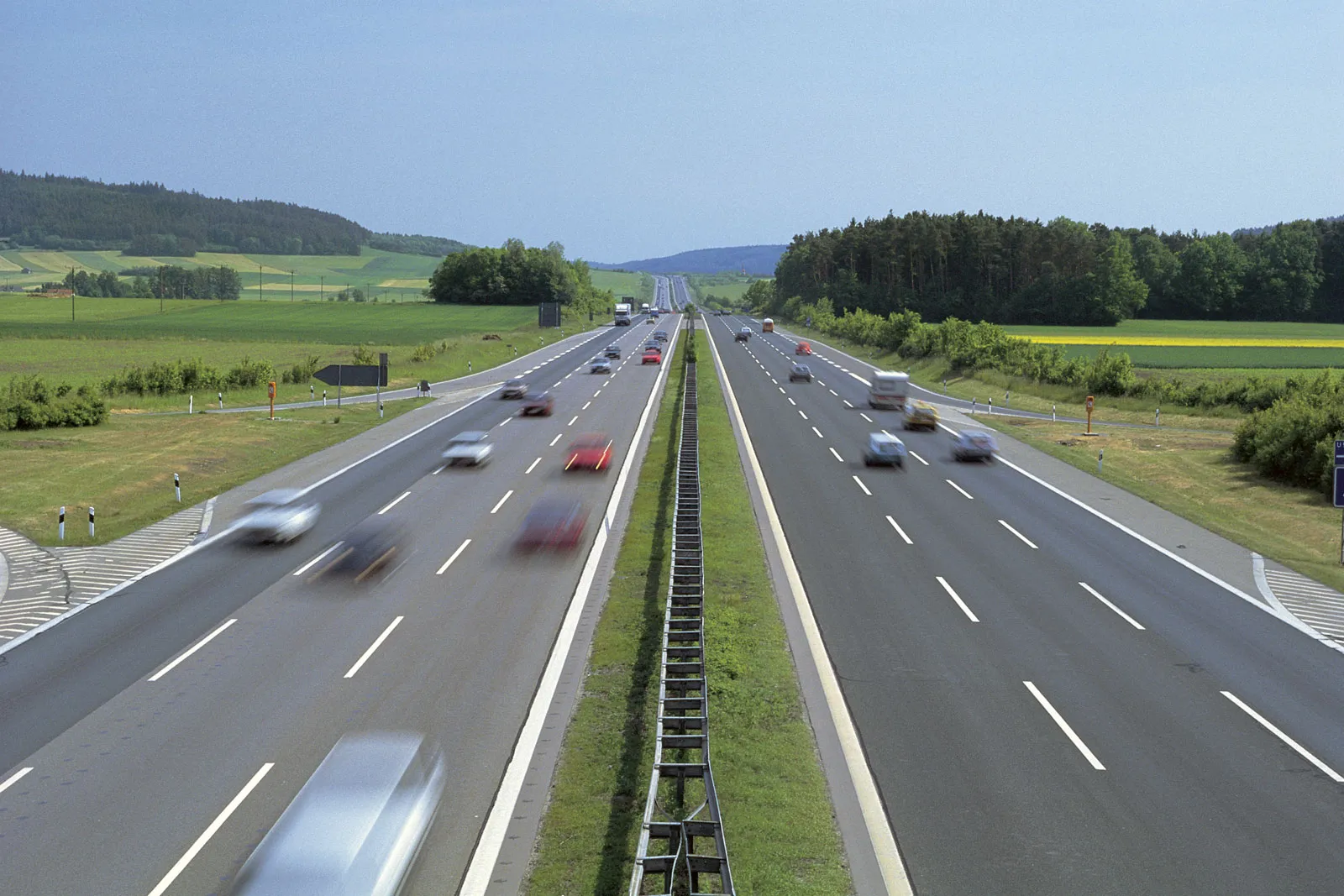 The economic and social benefits of the autobahn system in Germany