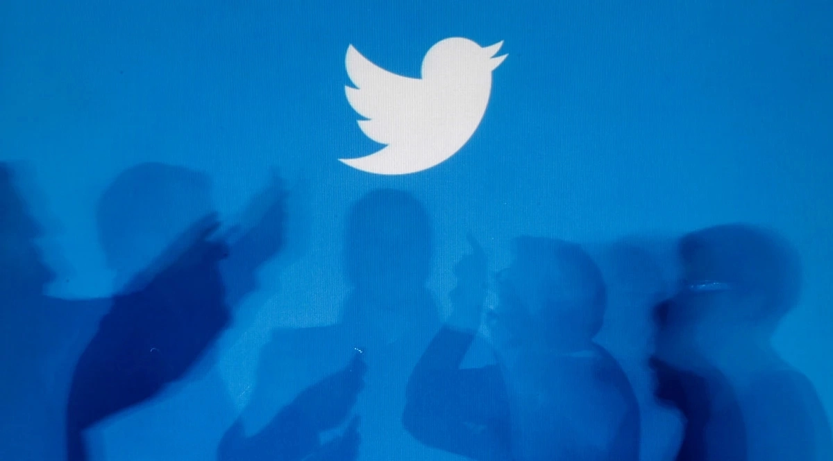 Users report deleted tweets reappearing on Twitter
