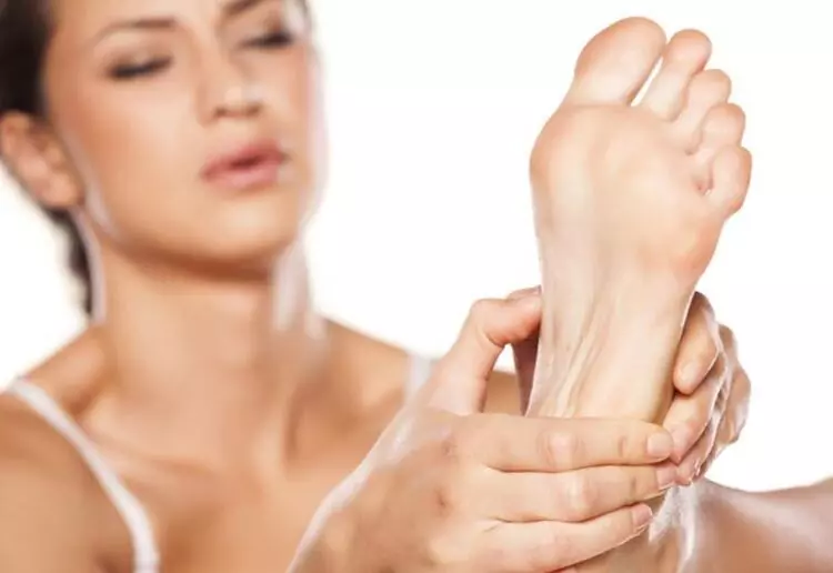 Preventing foot complications in diabetes