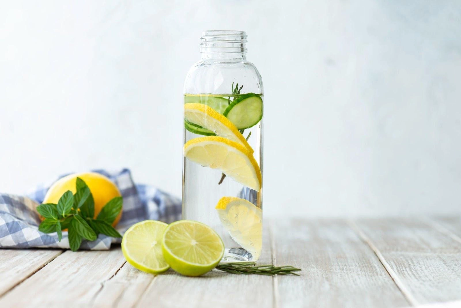 Lemon's Role in Digestive Health and Detoxification