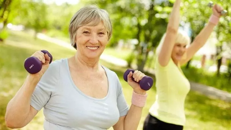 Precautions and Safety Measures for Heart Patients Engaging in Physical Activity